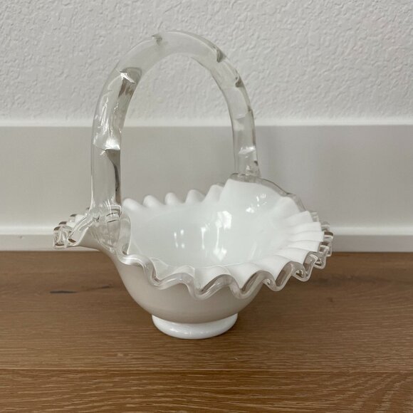Vintage Fenton Glass Basket Silvercrest #7237/203 White Milk 7” Ruffled Edge MCM - Picture 1 of 16